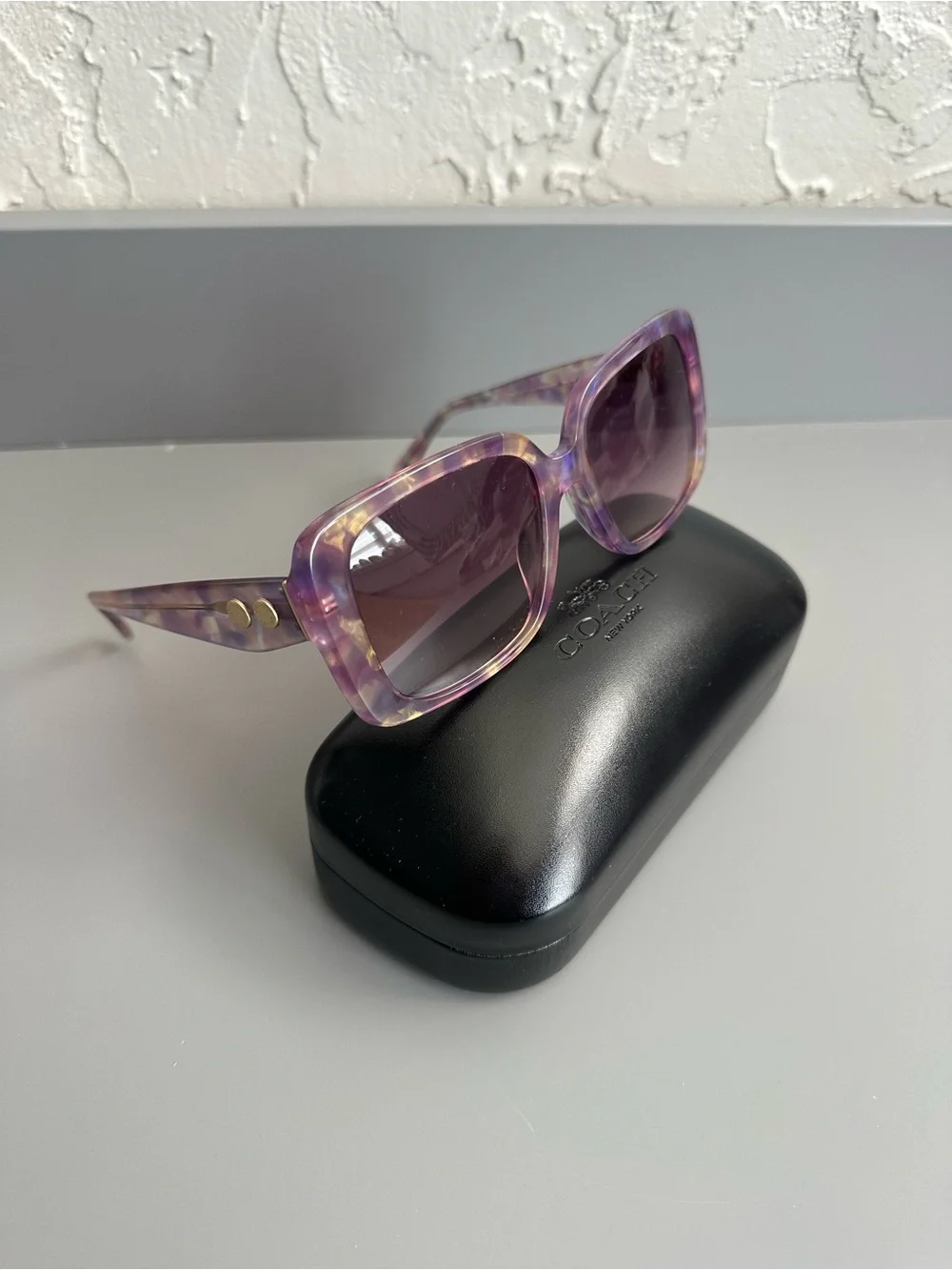 NEW Coach HC8424F Pearlized Purple Watercolor Oversized Sunglasses